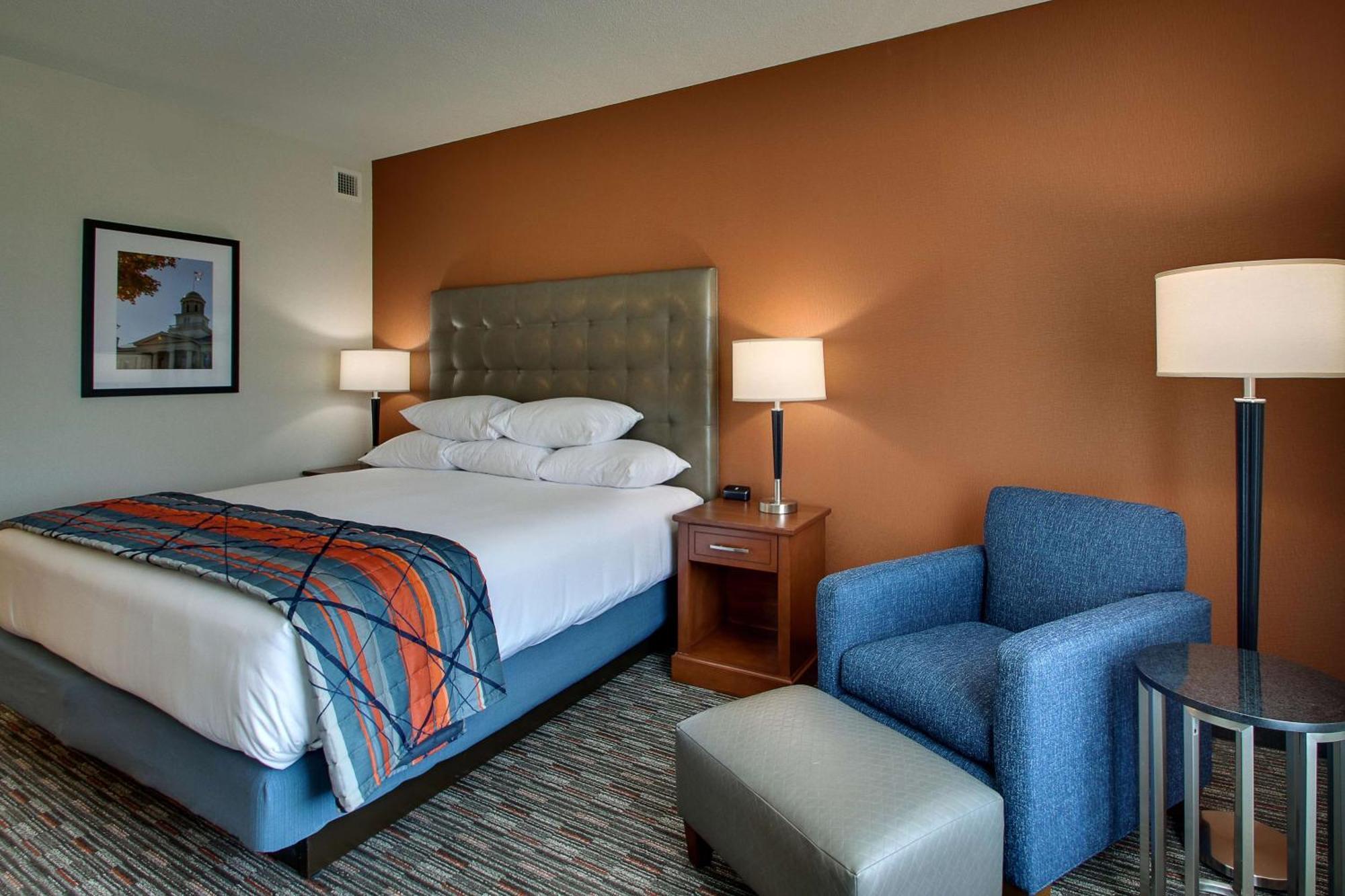 Drury Inn & Suites Iowa City Coralville Esterno foto