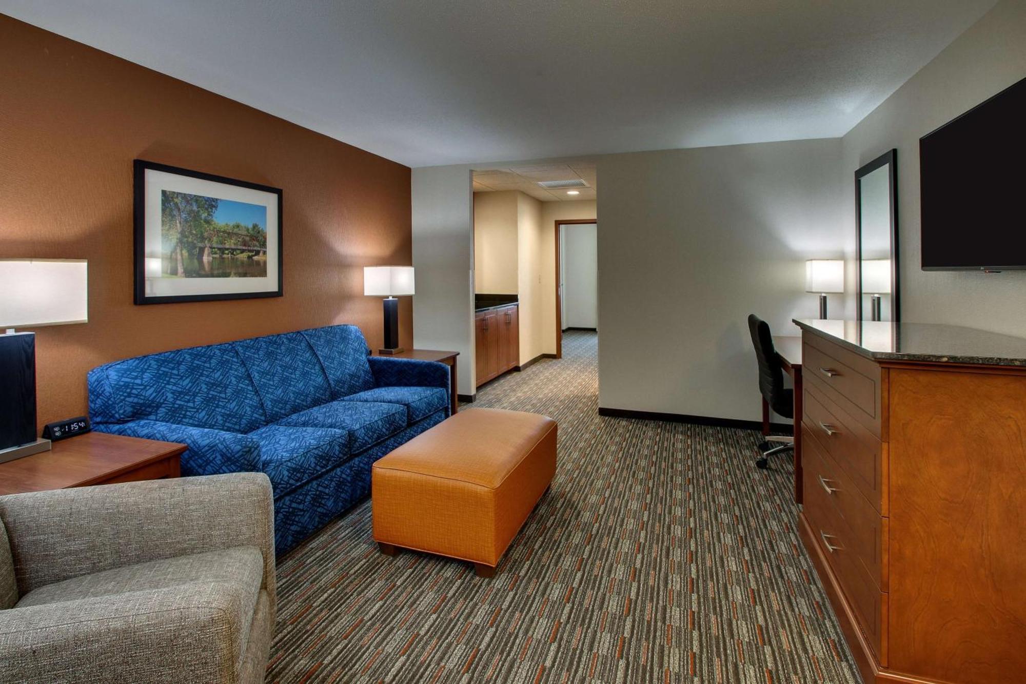 Drury Inn & Suites Iowa City Coralville Esterno foto