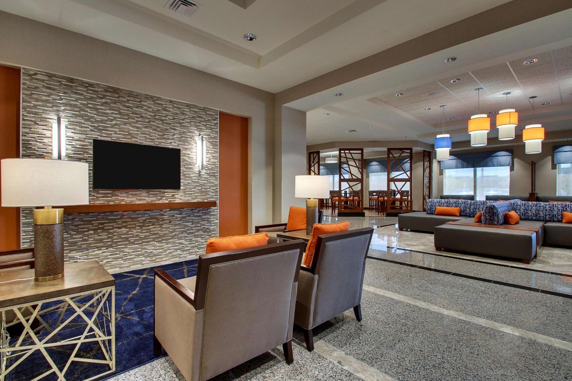 Drury Inn & Suites Iowa City Coralville Esterno foto